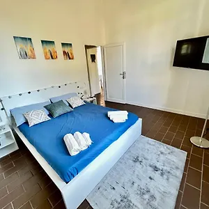 Apartment Relax & Design A Pochi Passi Dalla Stazione, Florence