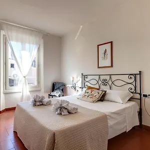 Apartment Guendalina By Mamo, Florence