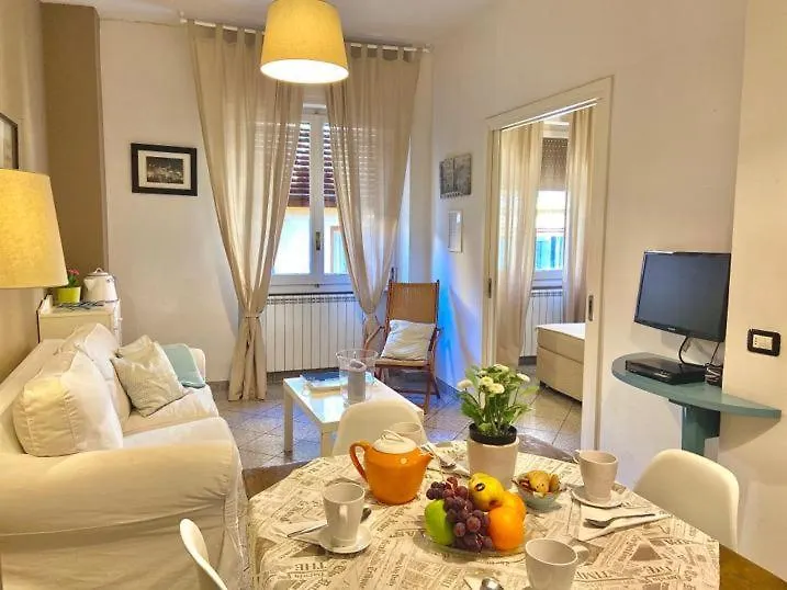 Apartment Ferienwohnung Borgo San Jacopo Flats Florenz Italien
